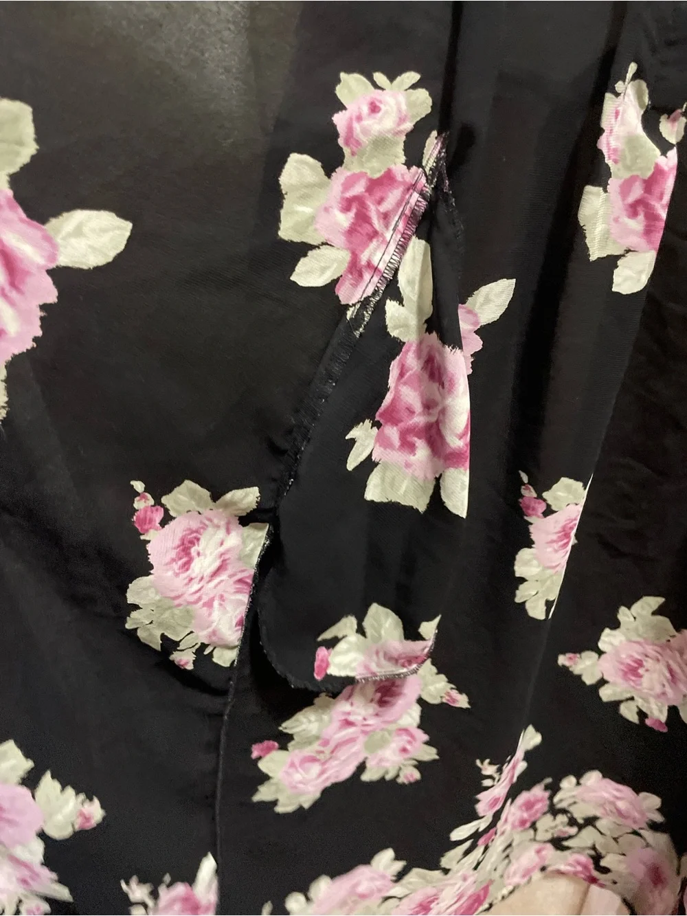 Oscar de la Renta Black Robe with Pink Rose Print